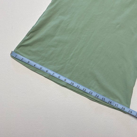 Lululemon Cool Racerback in Green Fern Size 8-10 EUC - Picture 9 of 9